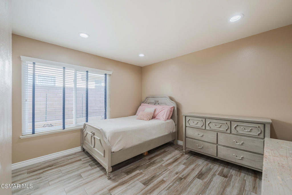 2648 Georgette Place Simi Valley, CA 93063 - Photo 28 of 53