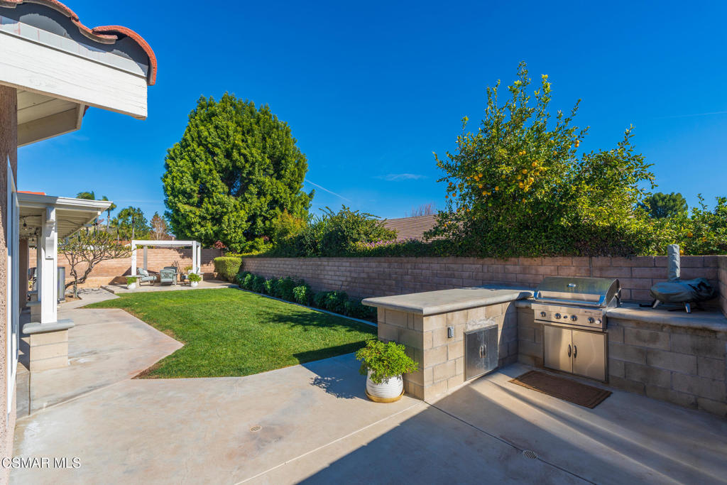 2648 Georgette Place Simi Valley, CA 93063 - Photo 35 of 53