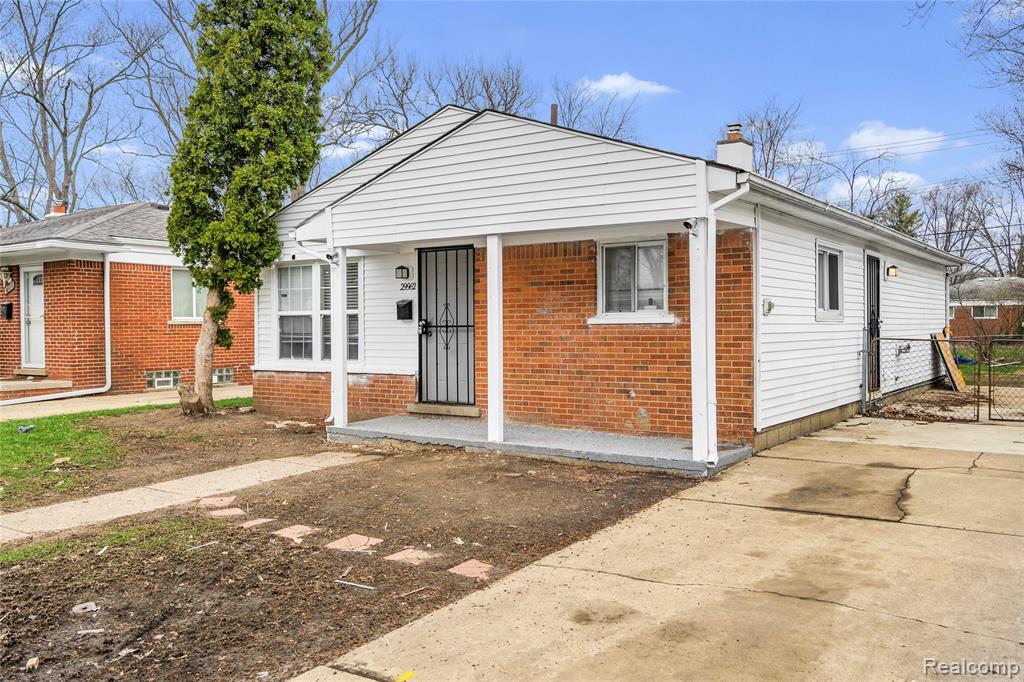 29982 Hazelwood Street Inkster, MI 48141 - Photo 2 of 19