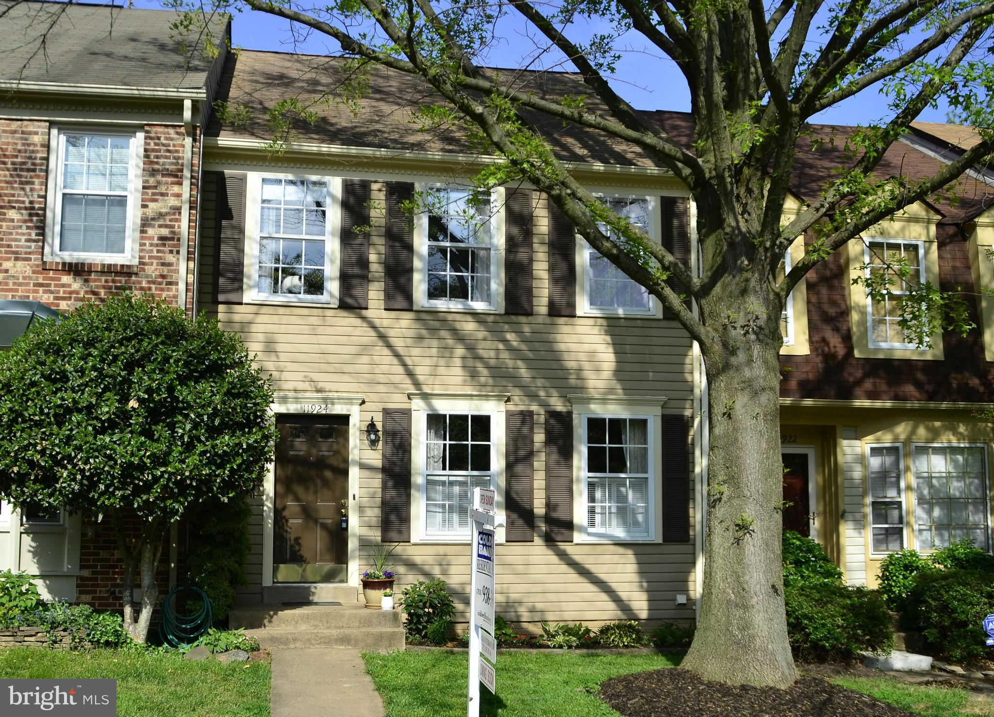 11924 Sentinel Point Court Reston, VA 20191 - Photo 1 of 30 Exterior (Front)