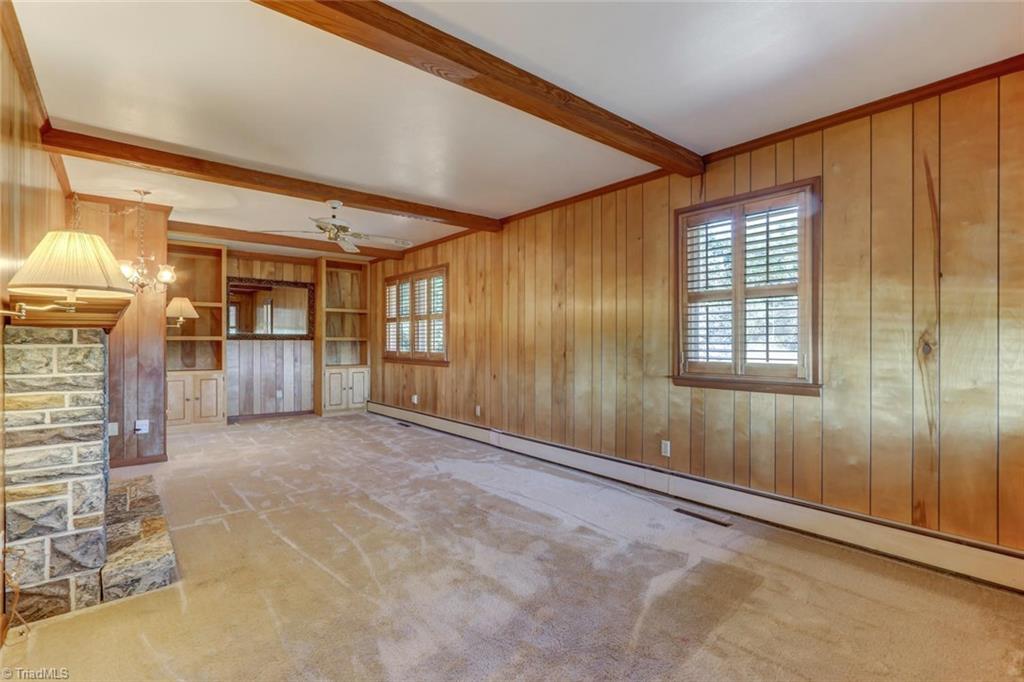 2627 Anthony Road Burlington, NC 27215 - Photo 3 of 23 Gallery Image 3