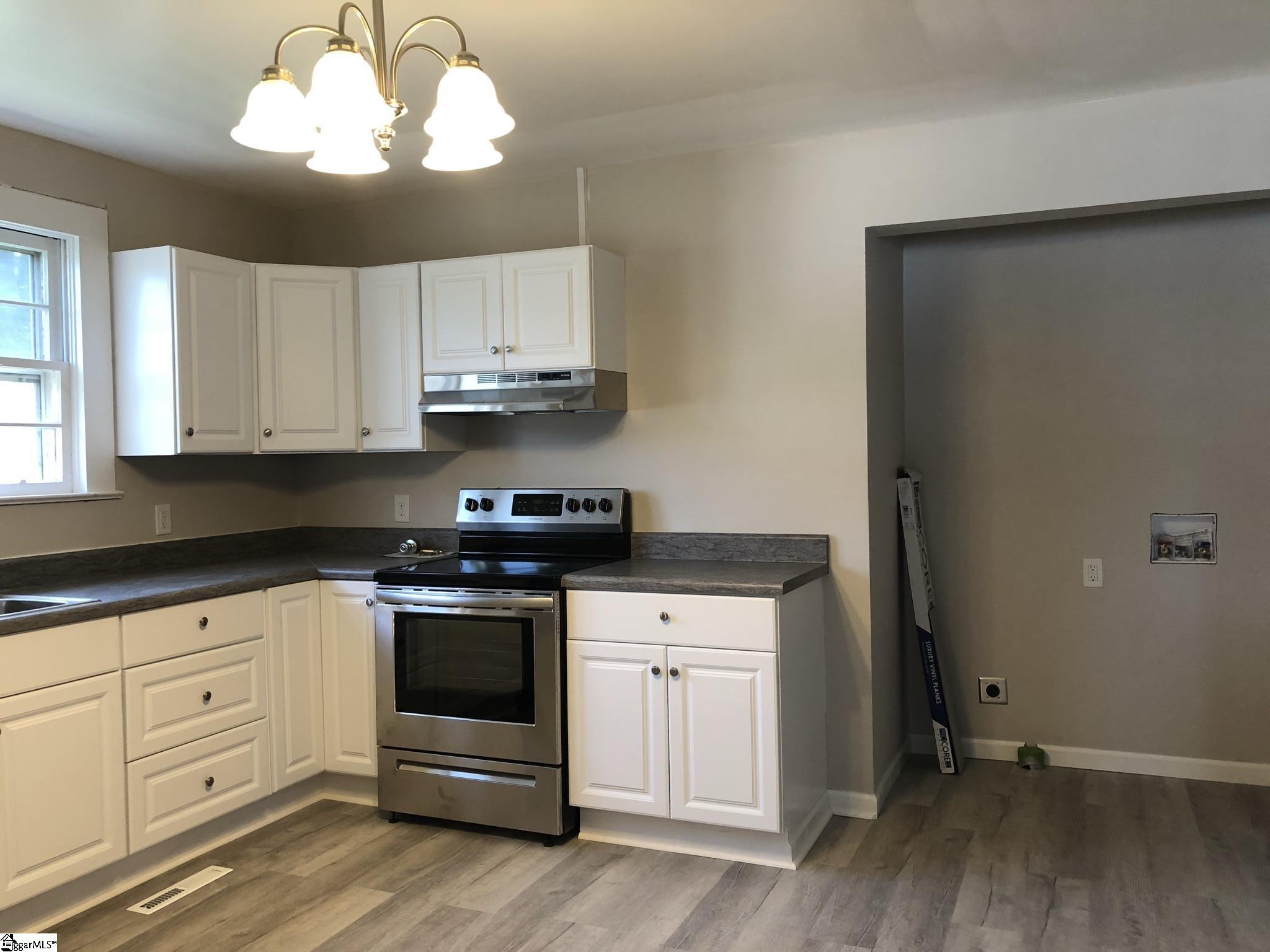 207 Church Street Easley, SC 29640 - Photo 9 of 16