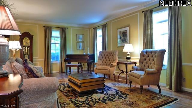 22925 Shelburne Road Shaker Heights, OH 44122 - Photo 4 of 25 Gallery Image 4