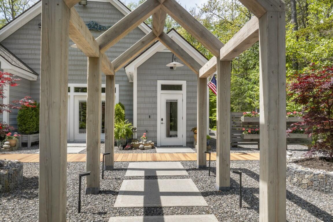 98 Meadow Cove Road Boothbay, ME 04544 - Photo 12 of 54 8