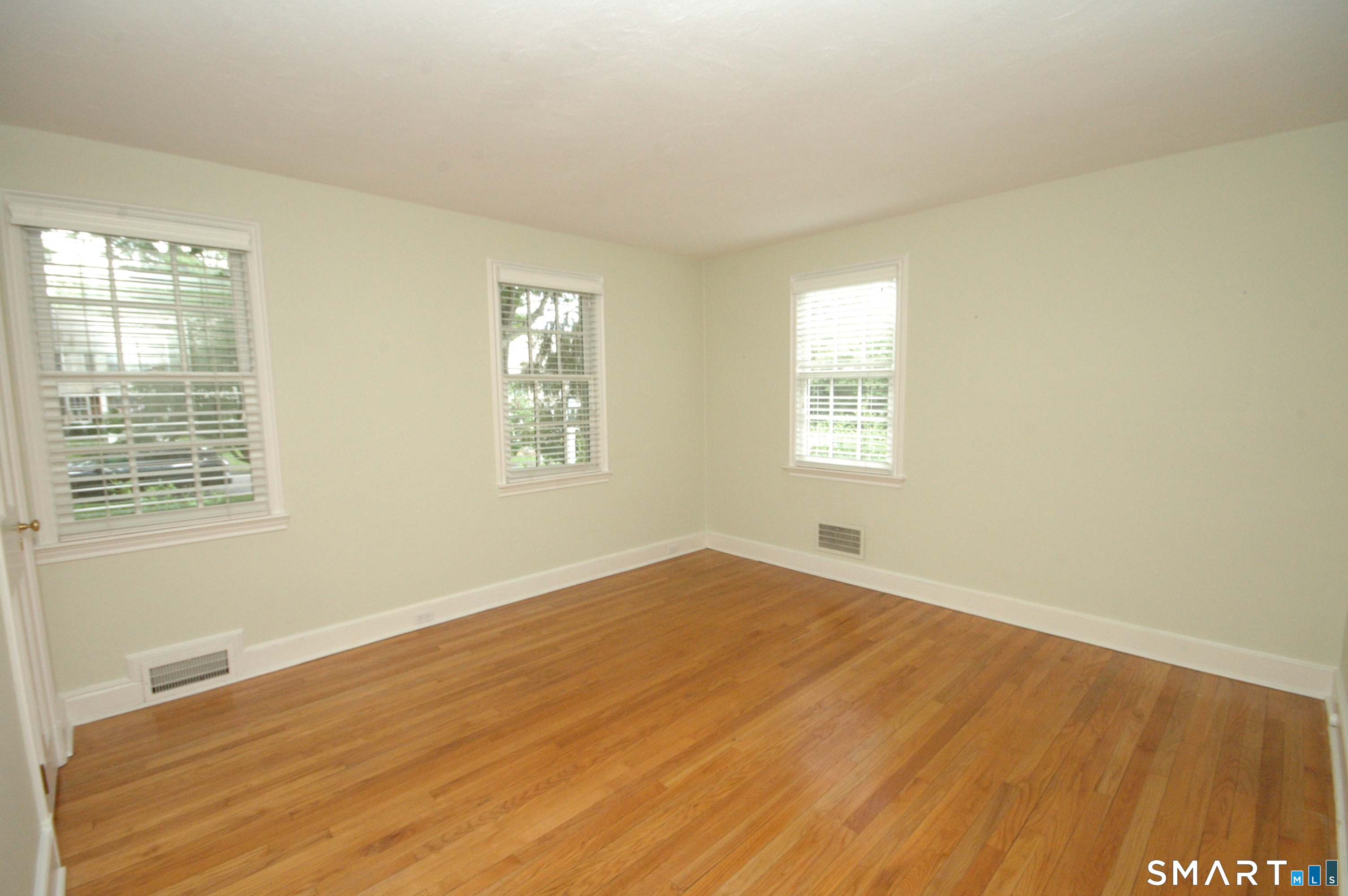 51 Hawthorne Road New Canaan, CT 06840 - Photo 18 of 20