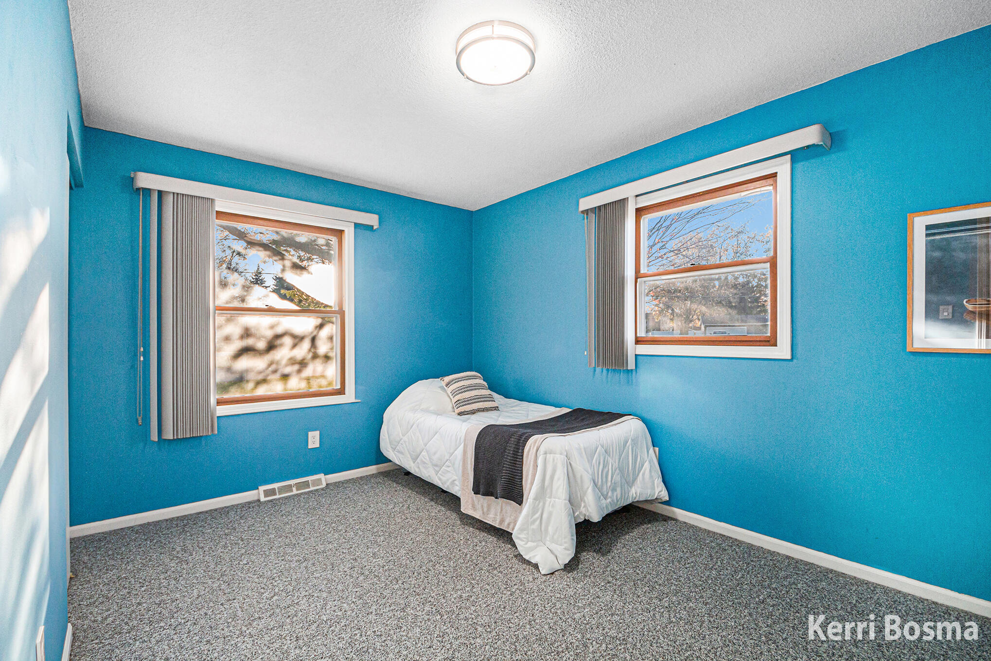 7836 Elbow Drive Jenison, MI 49428 - Photo 4 of 18 IMG_0397