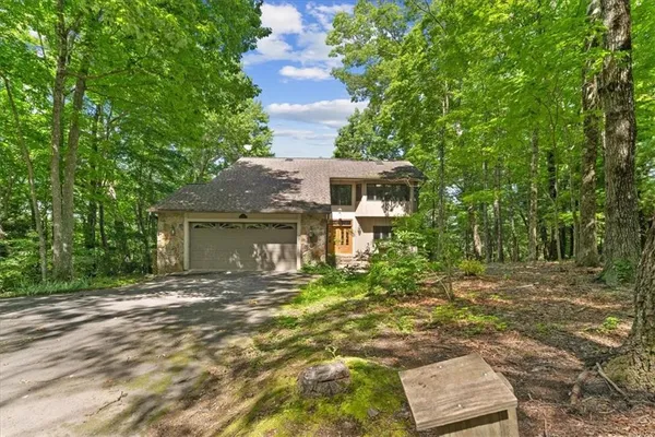 $689,900 | 576 Apache Trail, Chatsworth, GA 30705