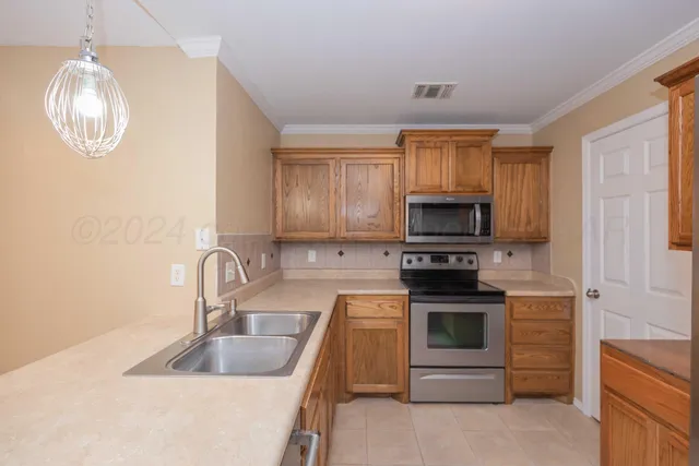 $1,450 | 3802 South Mirror Street, Amarillo, TX 79118