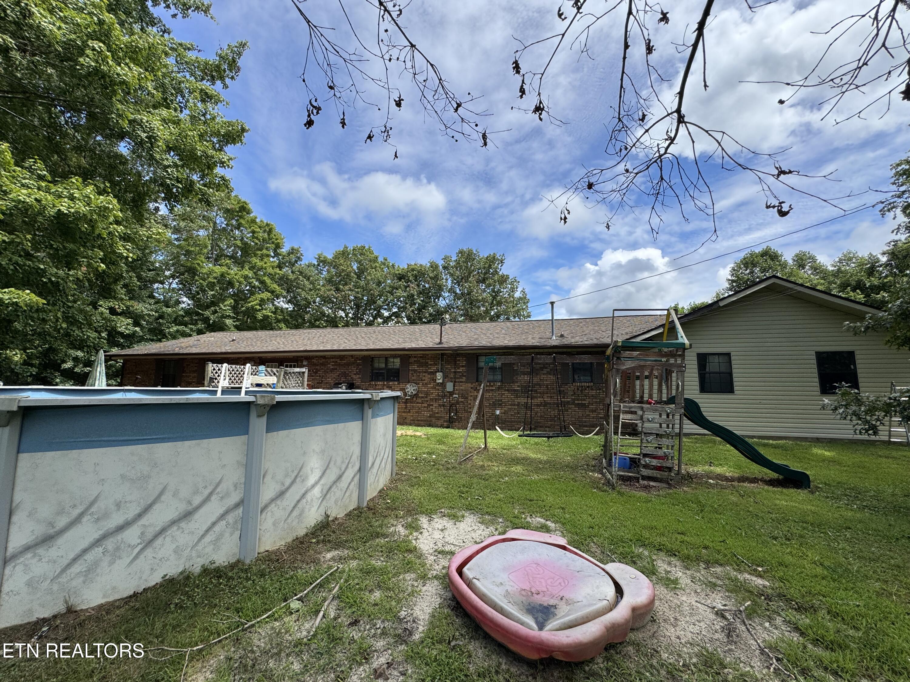 108 Hope Street Huntsville, TN 37756 - Photo 8 of 37 IMG_8663