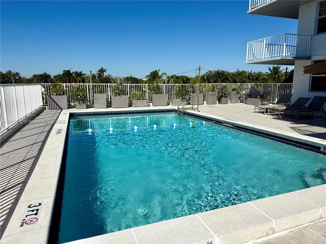 $560,000 | 2829 Indian Creek Drive, Unit 603, Miami Beach, FL 33140