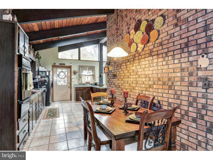 667 Fries Mill Road Williamstown, NJ 08094 - Photo 11 of 25 Kitchen