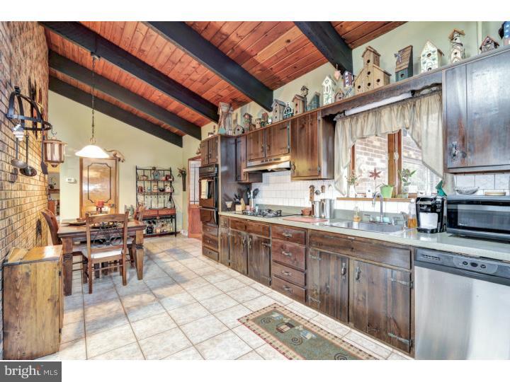 667 Fries Mill Road Williamstown, NJ 08094 - Photo 12 of 25 Kitchen