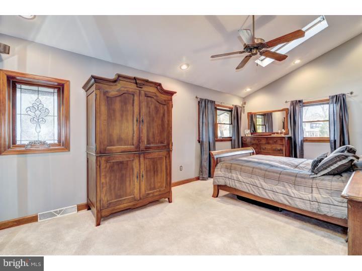667 Fries Mill Road Williamstown, NJ 08094 - Photo 13 of 25 Bedroom - Main
