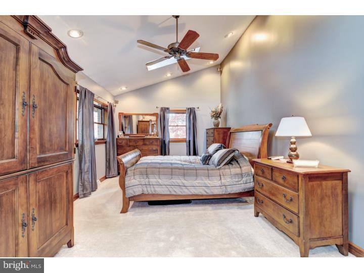 667 Fries Mill Road Williamstown, NJ 08094 - Photo 14 of 25 Bedroom - Main