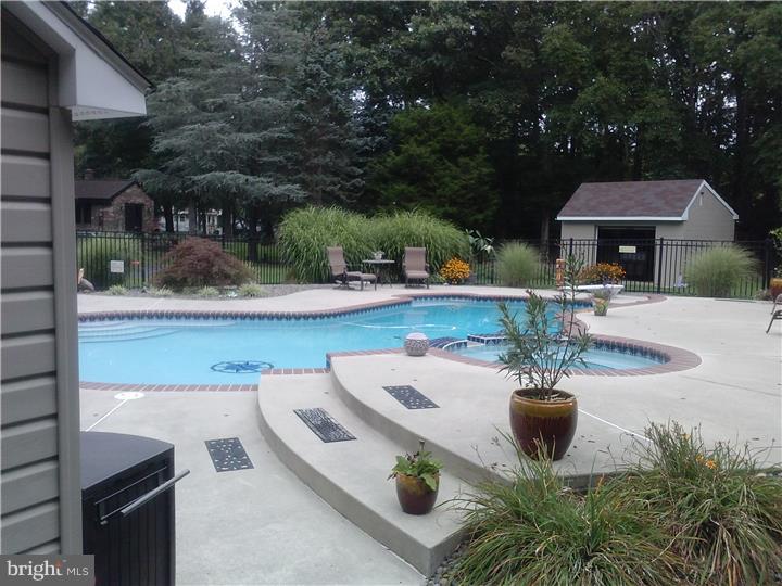 667 Fries Mill Road Williamstown, NJ 08094 - Photo 18 of 25 Pool