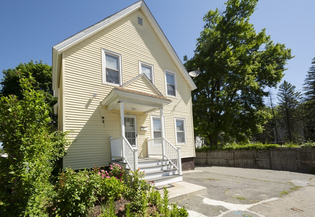 2 Kosta Street Worcester, MA 01607 - Photo 2 of 20