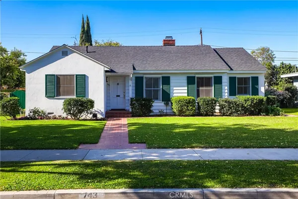 $949,900 | 743 North Janss Street, Anaheim, CA 92805