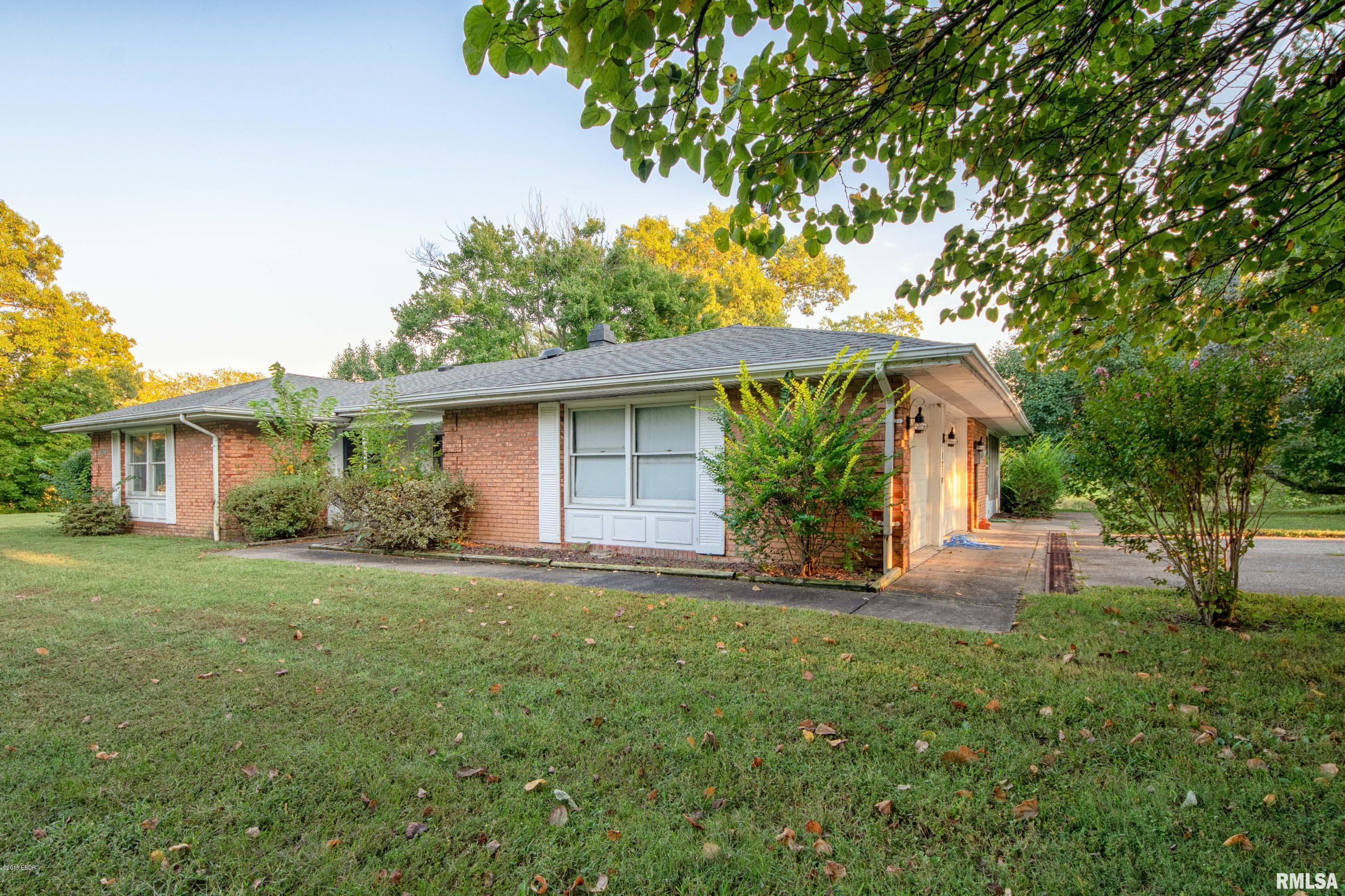 1278 Nicklaus Lane Marion, IL 62959 - Photo 3 of 24