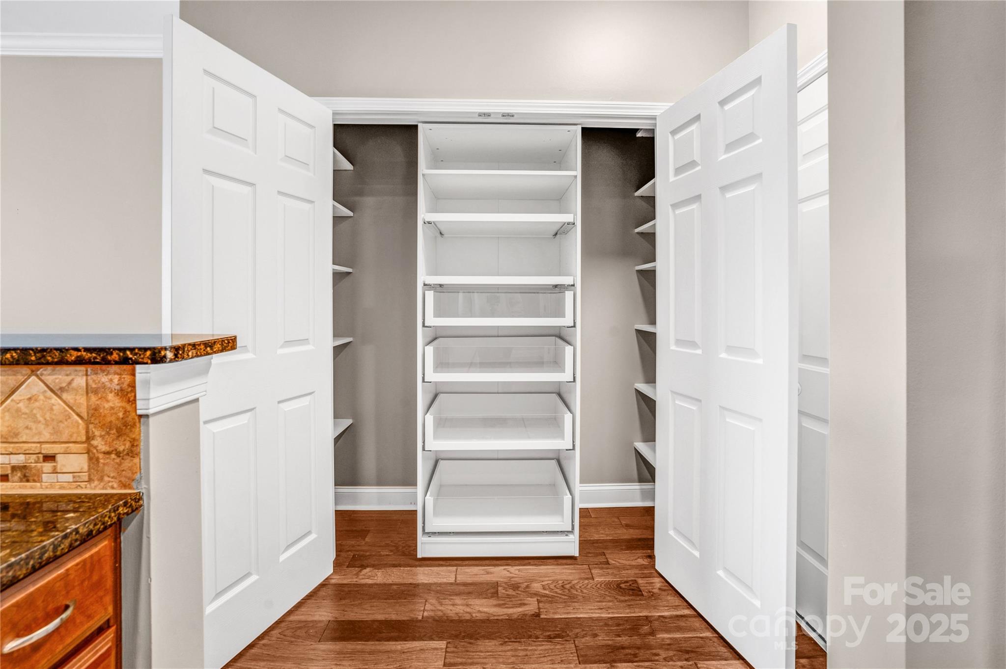 1000 East Woodlawn Road, Unit 105 Charlotte, NC 28209 - Photo 11 of 42