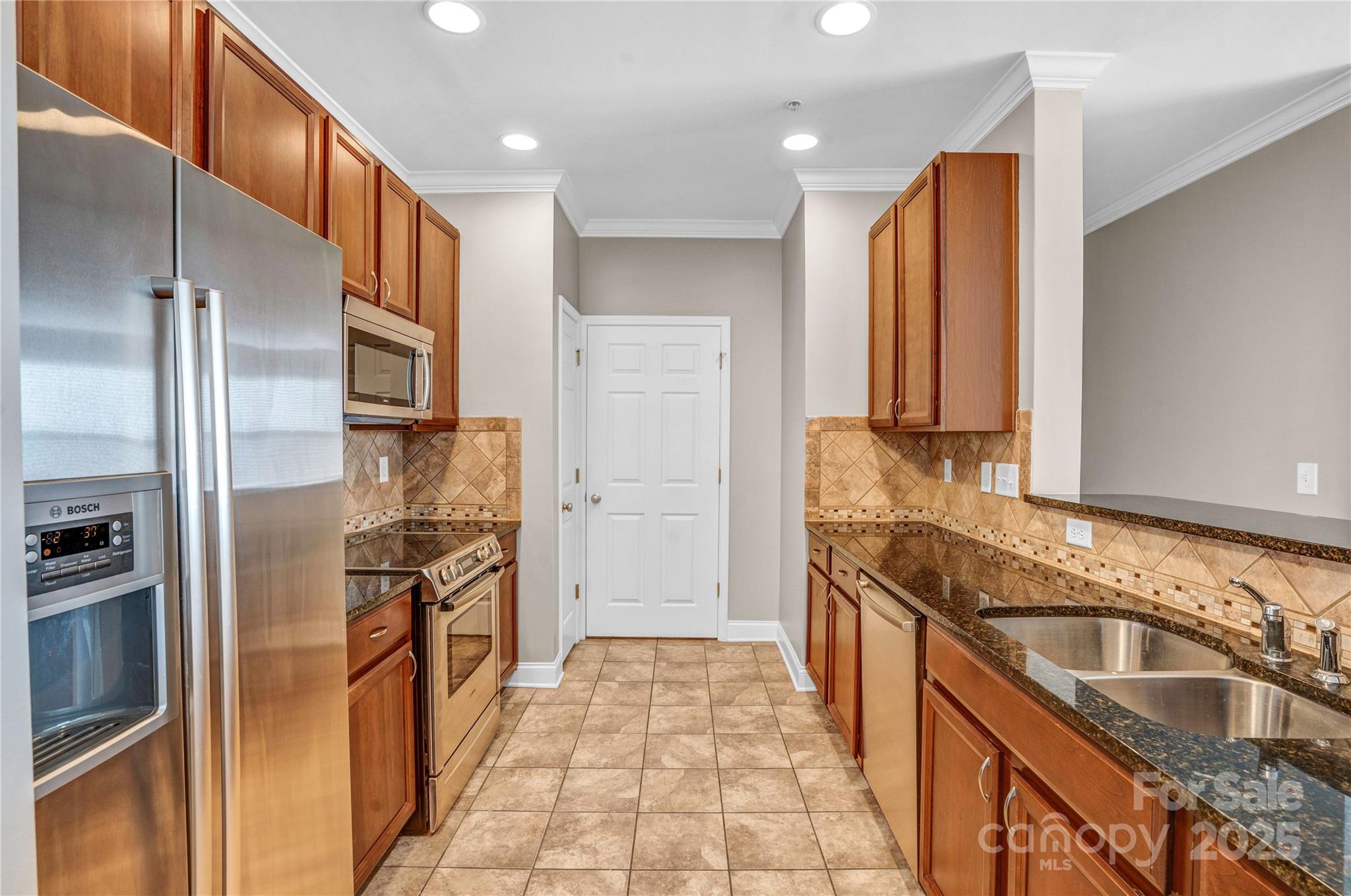1000 East Woodlawn Road, Unit 105 Charlotte, NC 28209 - Photo 8 of 42