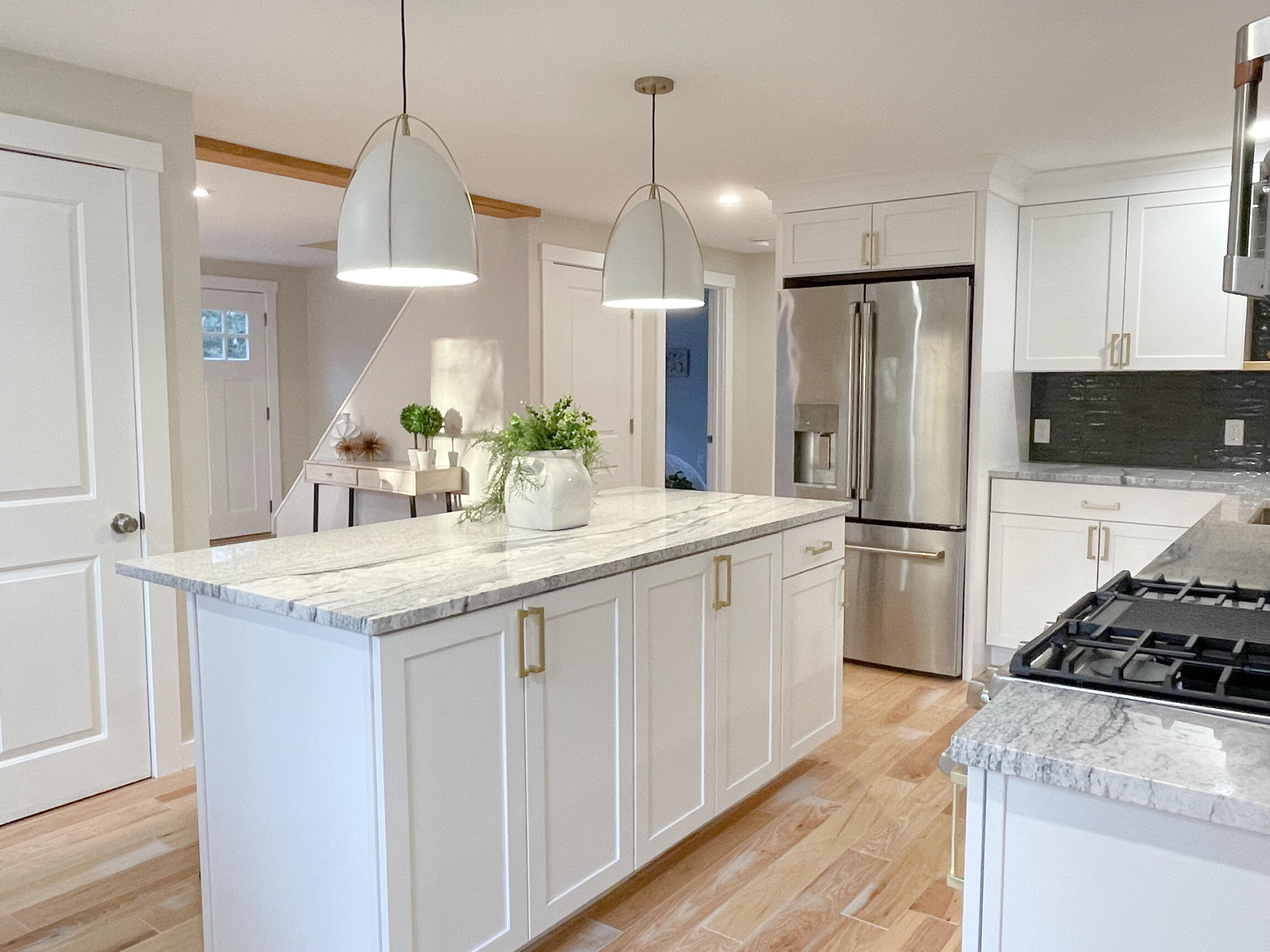 303 Middle Road Falmouth, ME 04105 - Photo 7 of 32 Kitchen2