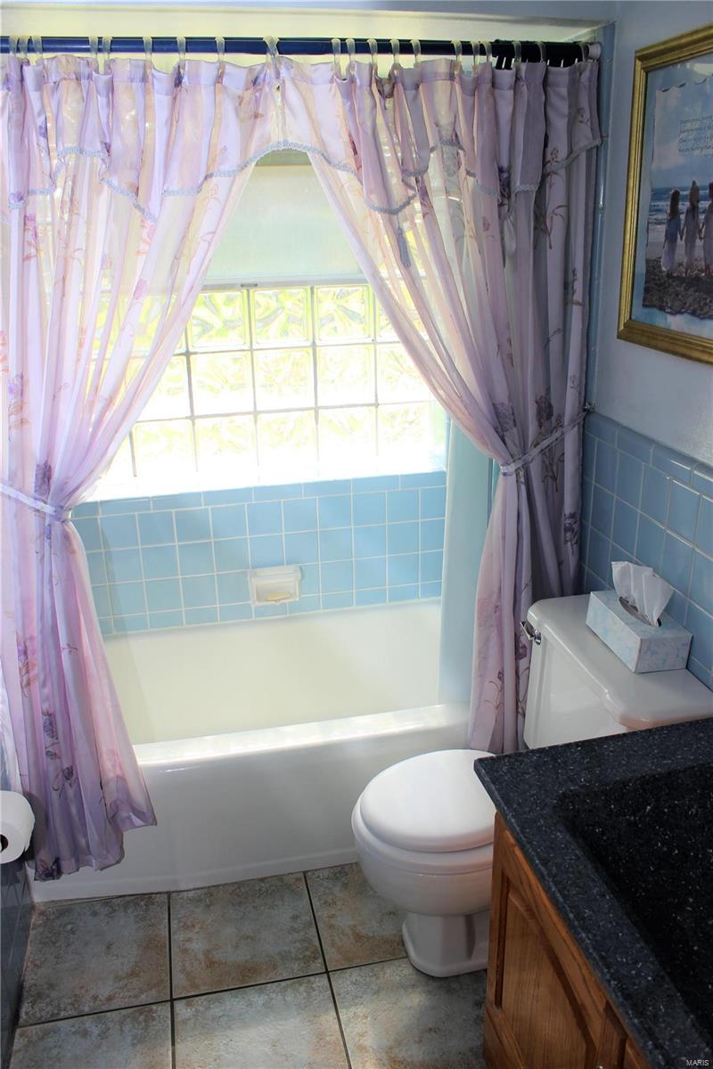 4101 Banks Road Bridgeton, MO 63074 - Photo 15 of 23 Gallery Image 15