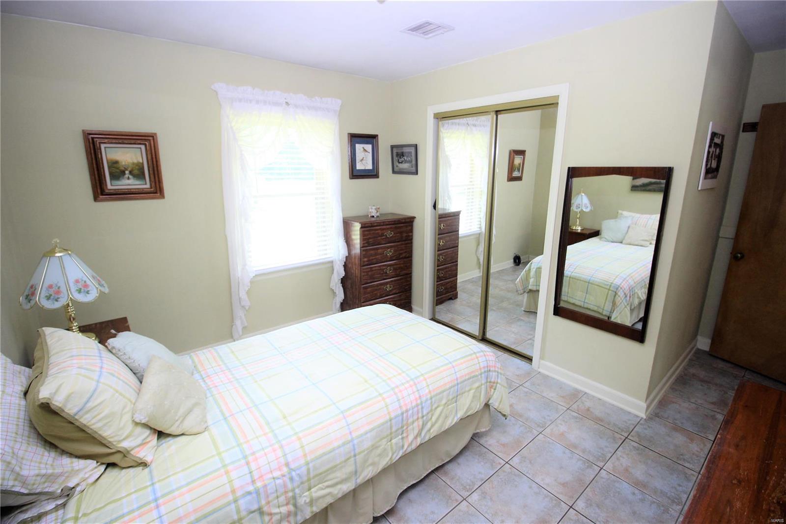 4101 Banks Road Bridgeton, MO 63074 - Photo 20 of 23 Gallery Image 20