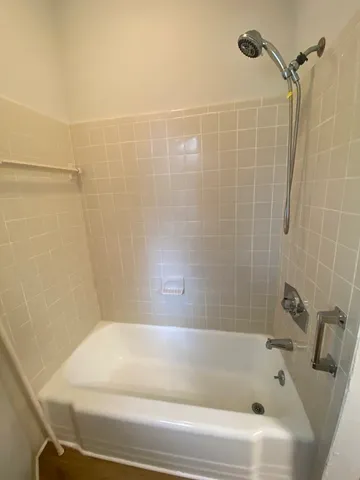 $1,400 | 61 Western Avenue, Unit 4, Westfield, MA 01085