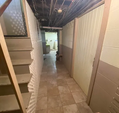 $1,400 | 61 Western Avenue, Unit 4, Westfield, MA 01085