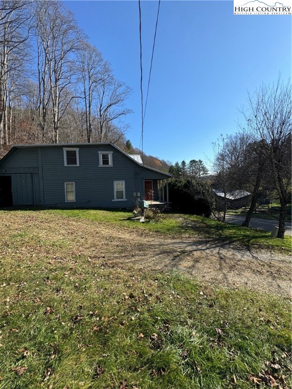 652 Isaac's Branch Road Sugar Grove, NC 28679 - Photo 5 of 39 Gallery Image 5