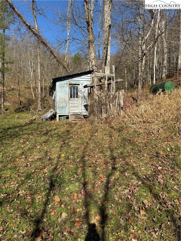 652 Isaac's Branch Road Sugar Grove, NC 28679 - Photo 8 of 39 Gallery Image 8