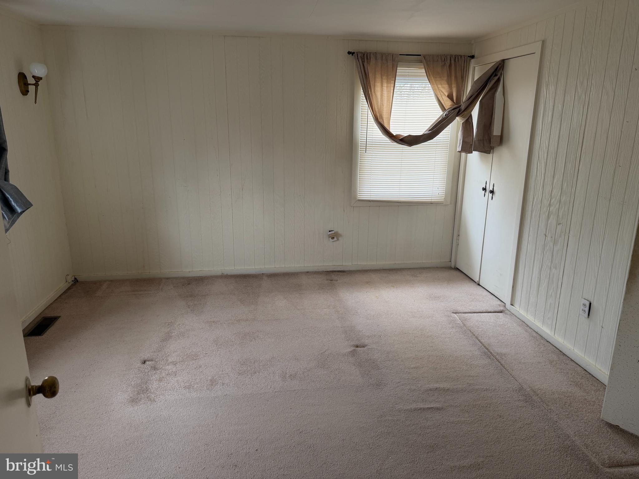 34 Mayfair Circle Willingboro, NJ 08046 - Photo 16 of 35 an empty room with a door