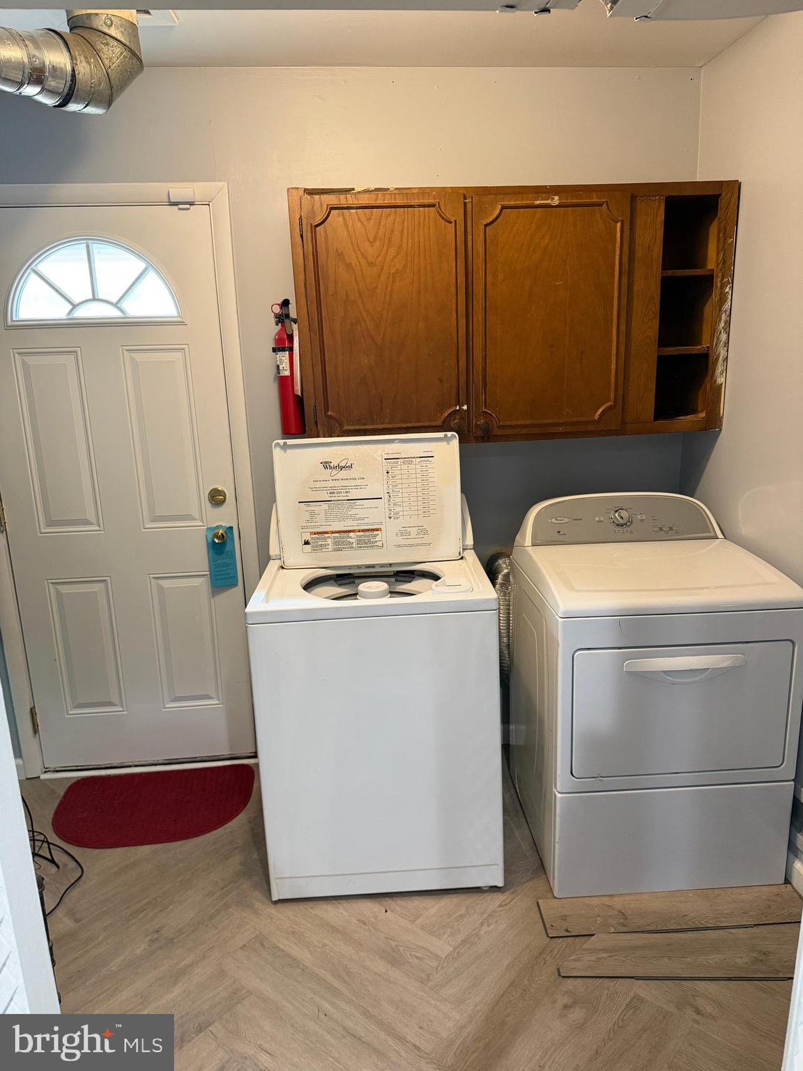 34 Mayfair Circle Willingboro, NJ 08046 - Photo 29 of 35 a utility room with dryer and washer