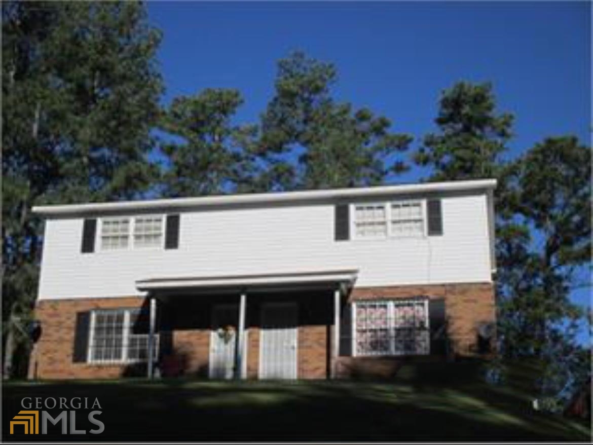 1880 Clinton Road Macon, GA 31211 - Photo 1 of 1 a view of house that has window