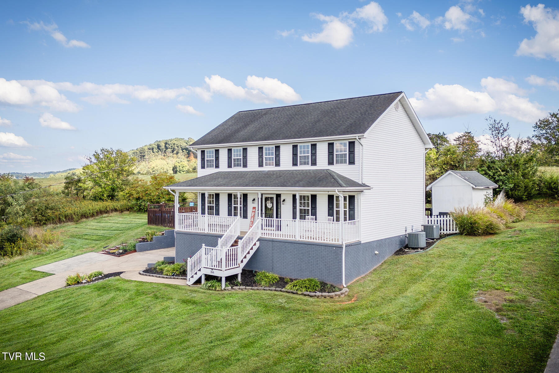 166 Bob Walker Road Jonesborough, TN 37659 - Photo 2 of 61 002