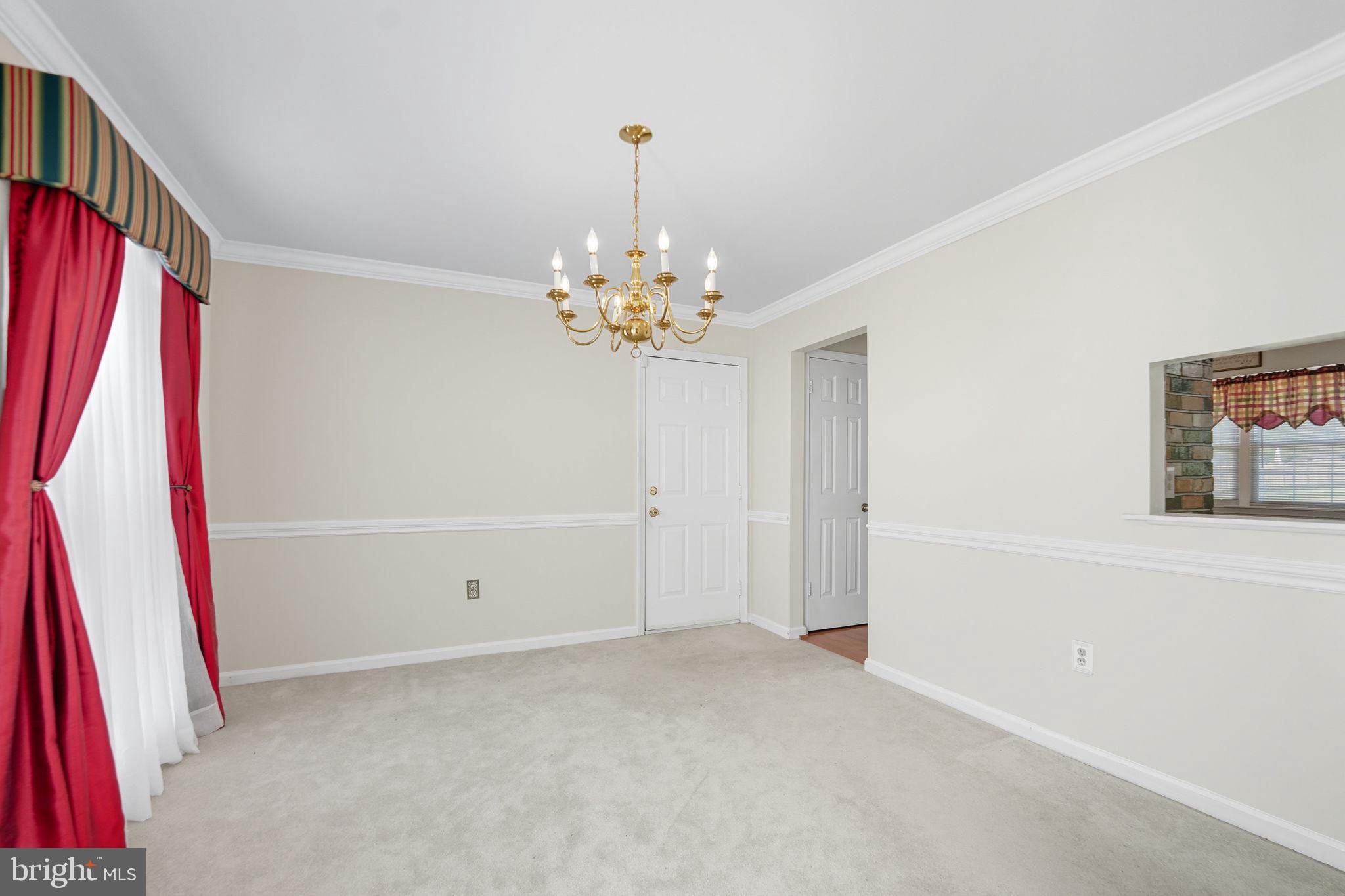 13288 Kenny Road Woodbridge, VA 22193 - Photo 12 of 52 Gallery Image 12