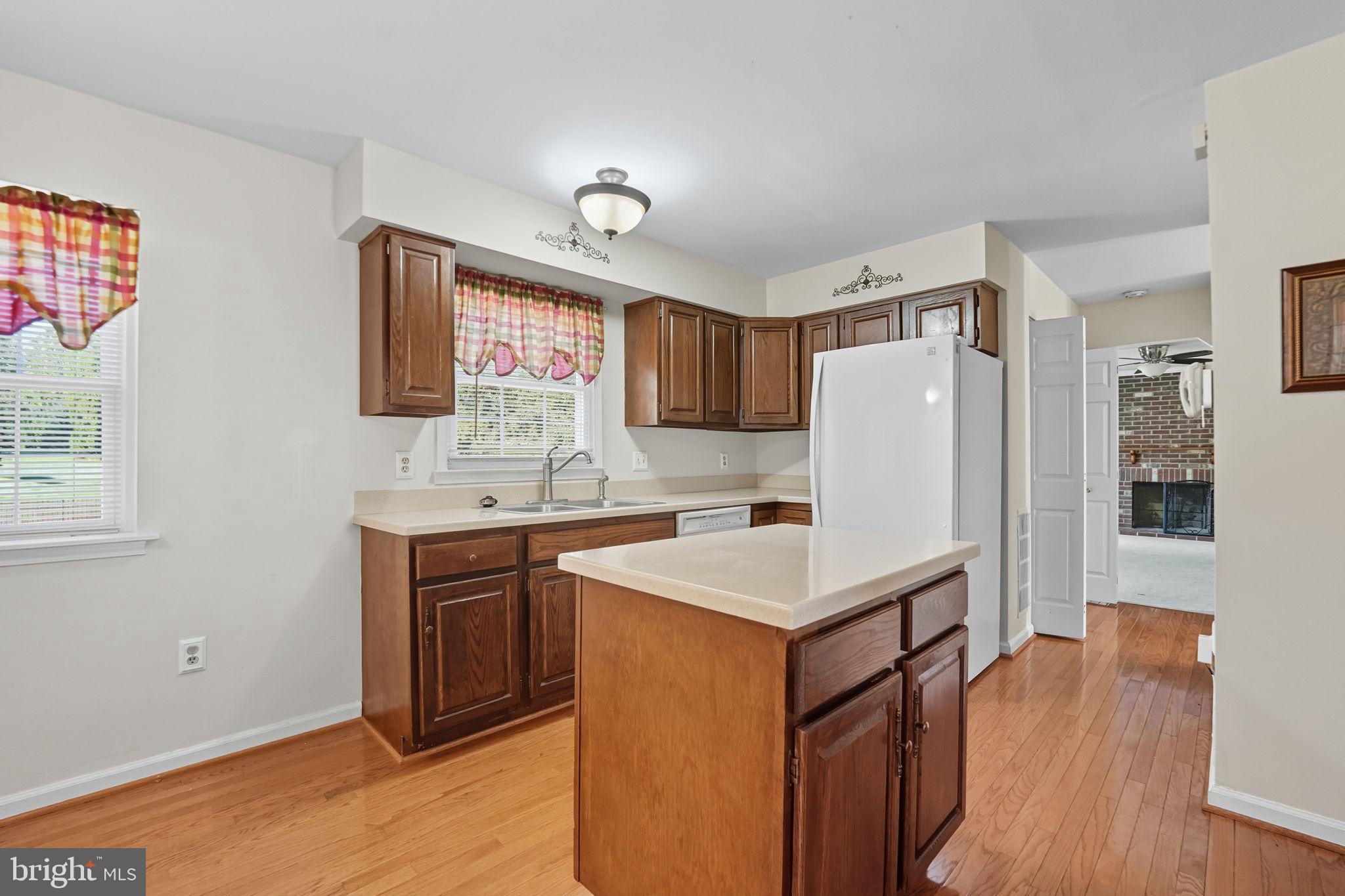 13288 Kenny Road Woodbridge, VA 22193 - Photo 18 of 52 Gallery Image 18