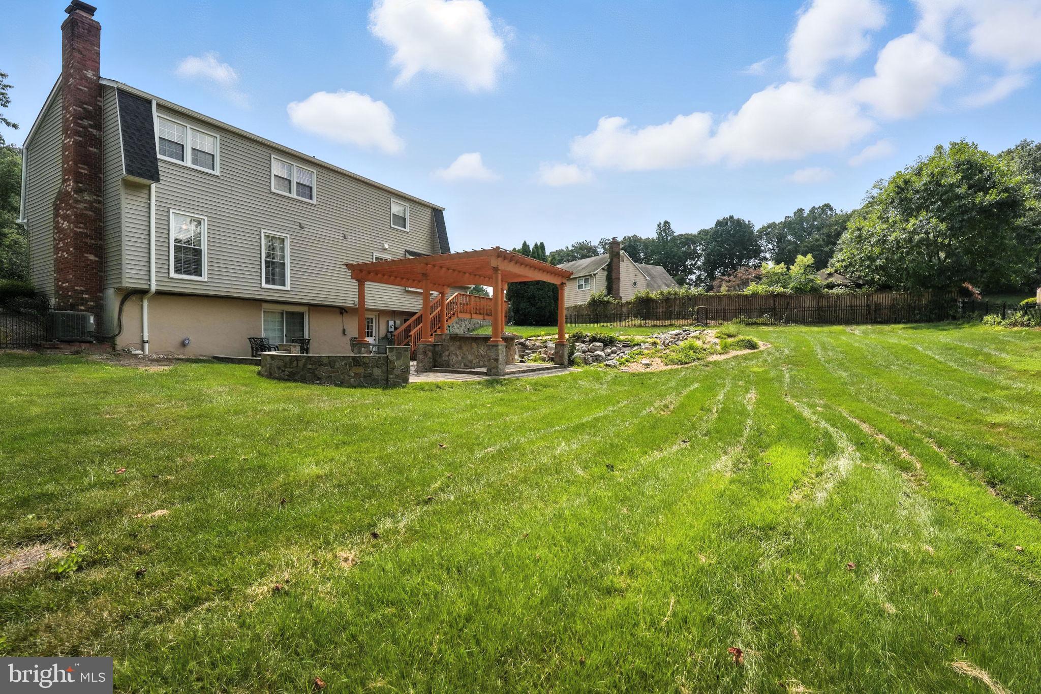 13288 Kenny Road Woodbridge, VA 22193 - Photo 2 of 52 Gallery Image 2