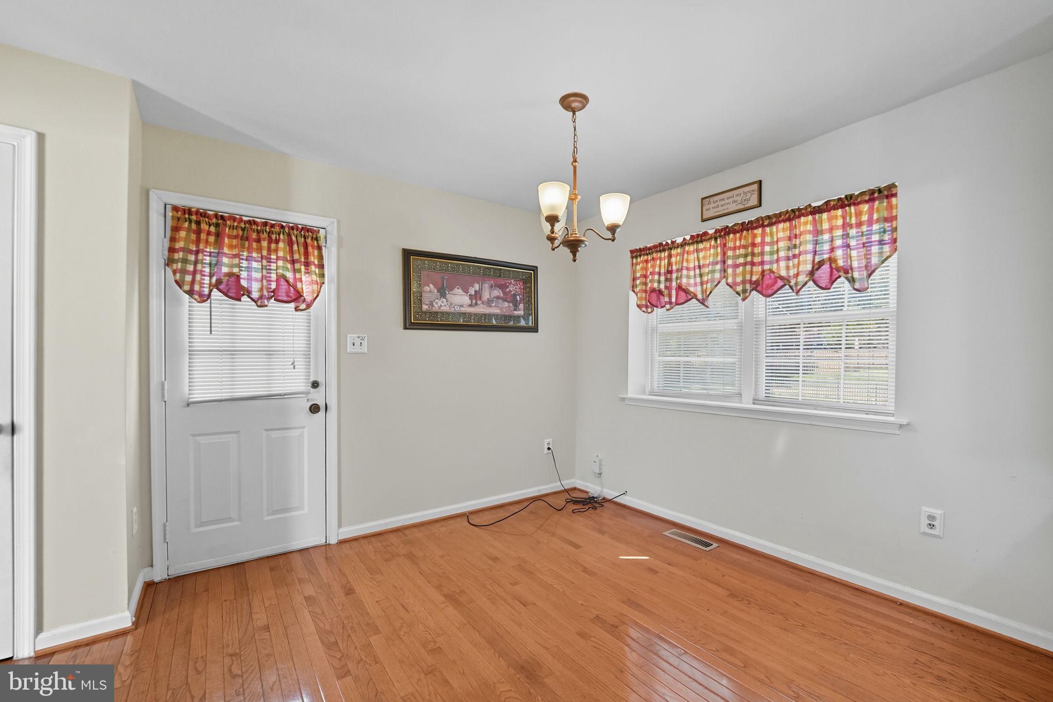 13288 Kenny Road Woodbridge, VA 22193 - Photo 21 of 52 Gallery Image 21