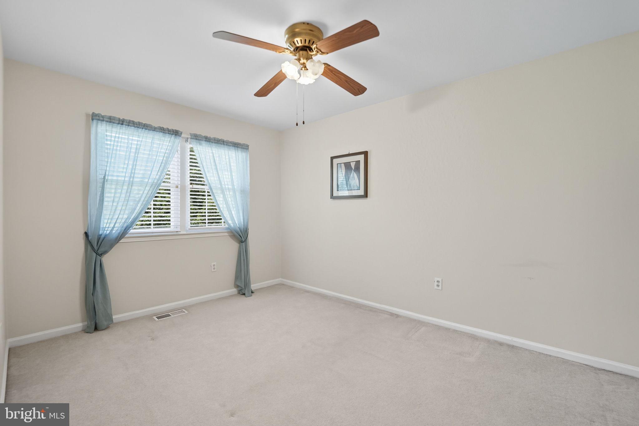 13288 Kenny Road Woodbridge, VA 22193 - Photo 36 of 52 Gallery Image 36