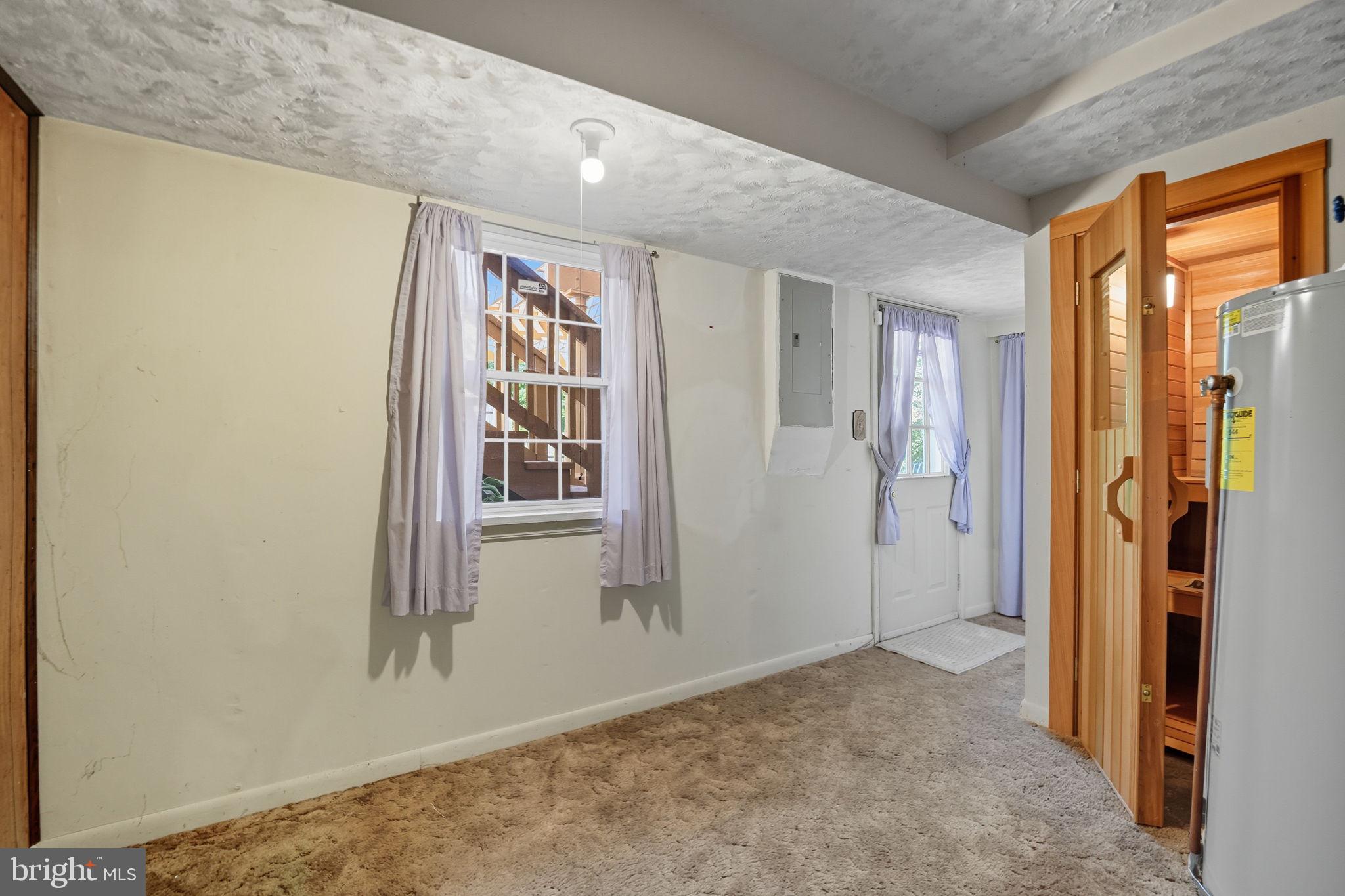 13288 Kenny Road Woodbridge, VA 22193 - Photo 48 of 52 Gallery Image 48