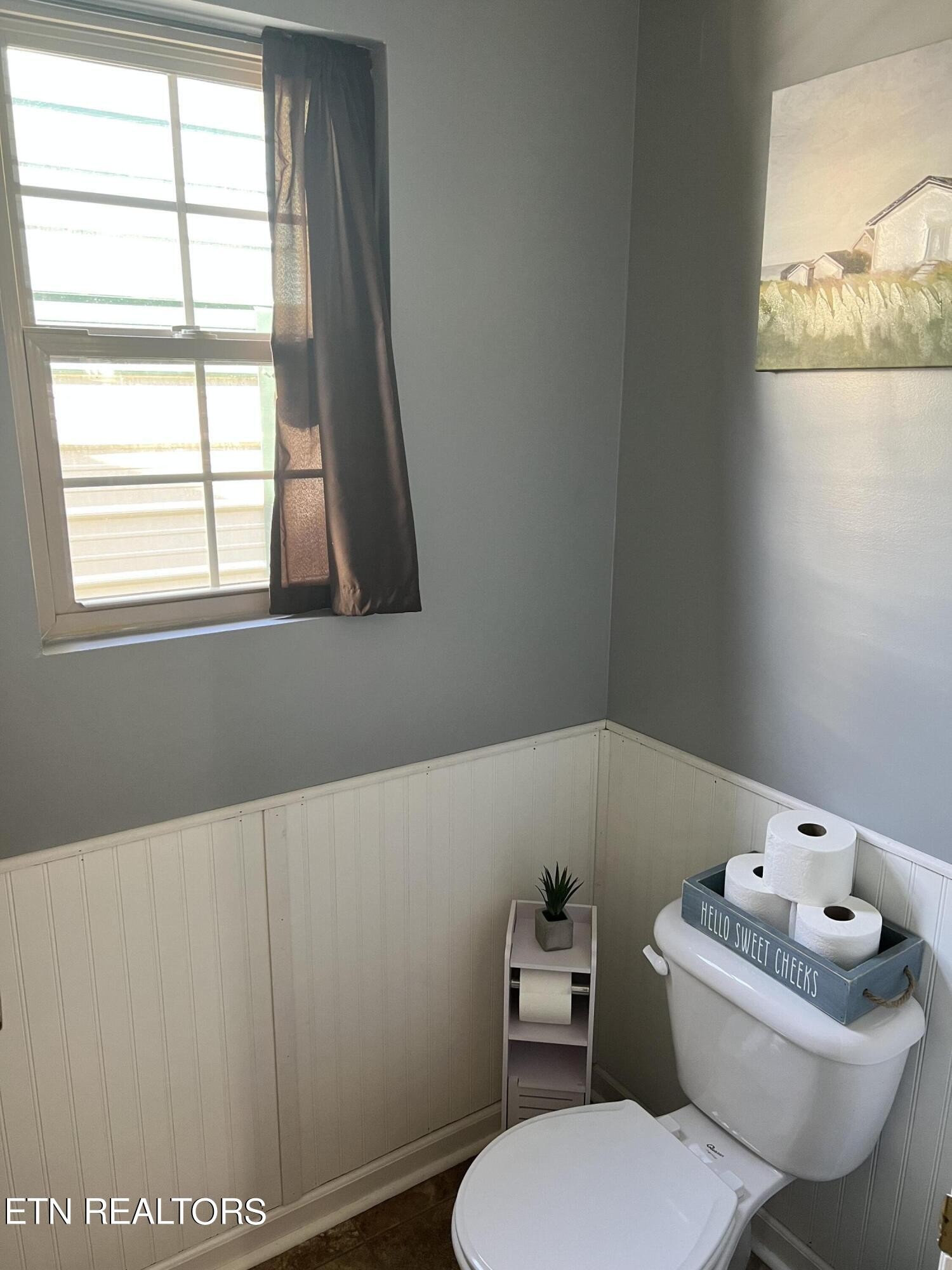 682 Ridge Road Caryville, TN 37714 - Photo 21 of 36 Gallery Image 21