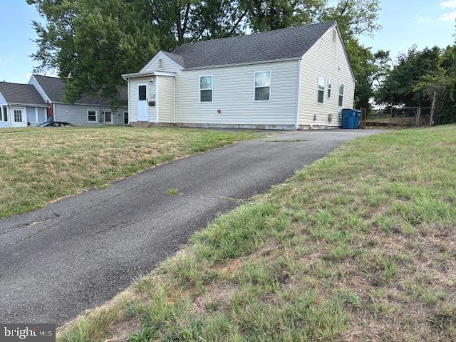 7445 Patterson Road Falls Church, VA 22043 - Photo 13 of 29