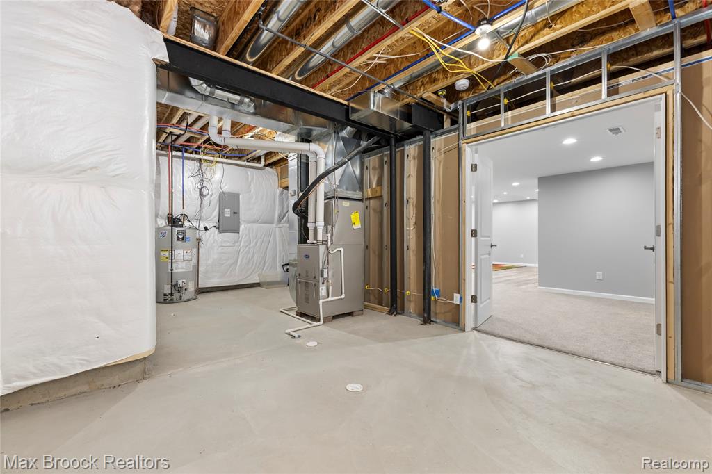 4211 Kent Road Royal Oak, MI 48073 - Photo 27 of 54