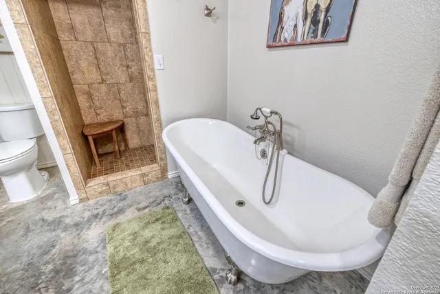 a bathroom with a tub