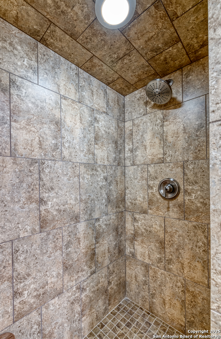 433 Mills Lane Uvalde, TX 78801 - Photo 23 of 51 a bathroom with a shower