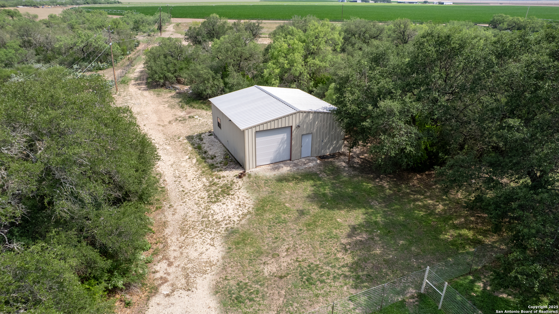 433 Mills Lane Uvalde, TX 78801 - Photo 47 of 51 a backyard of a house with lots of green space