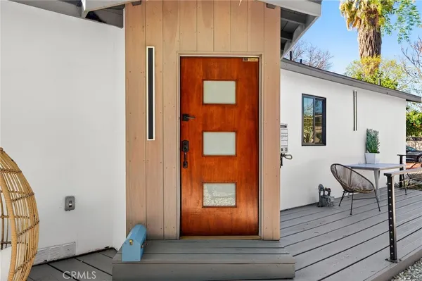 $1,499,888 | 261 North Oak Avenue, Pasadena, CA 91107