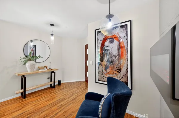 $1,499,888 | 261 North Oak Avenue, Pasadena, CA 91107