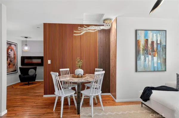 $1,499,888 | 261 North Oak Avenue, Pasadena, CA 91107